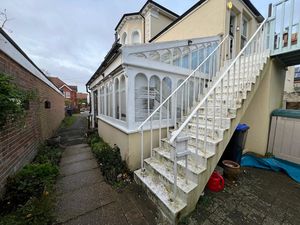 Photo 6- click for photo gallery